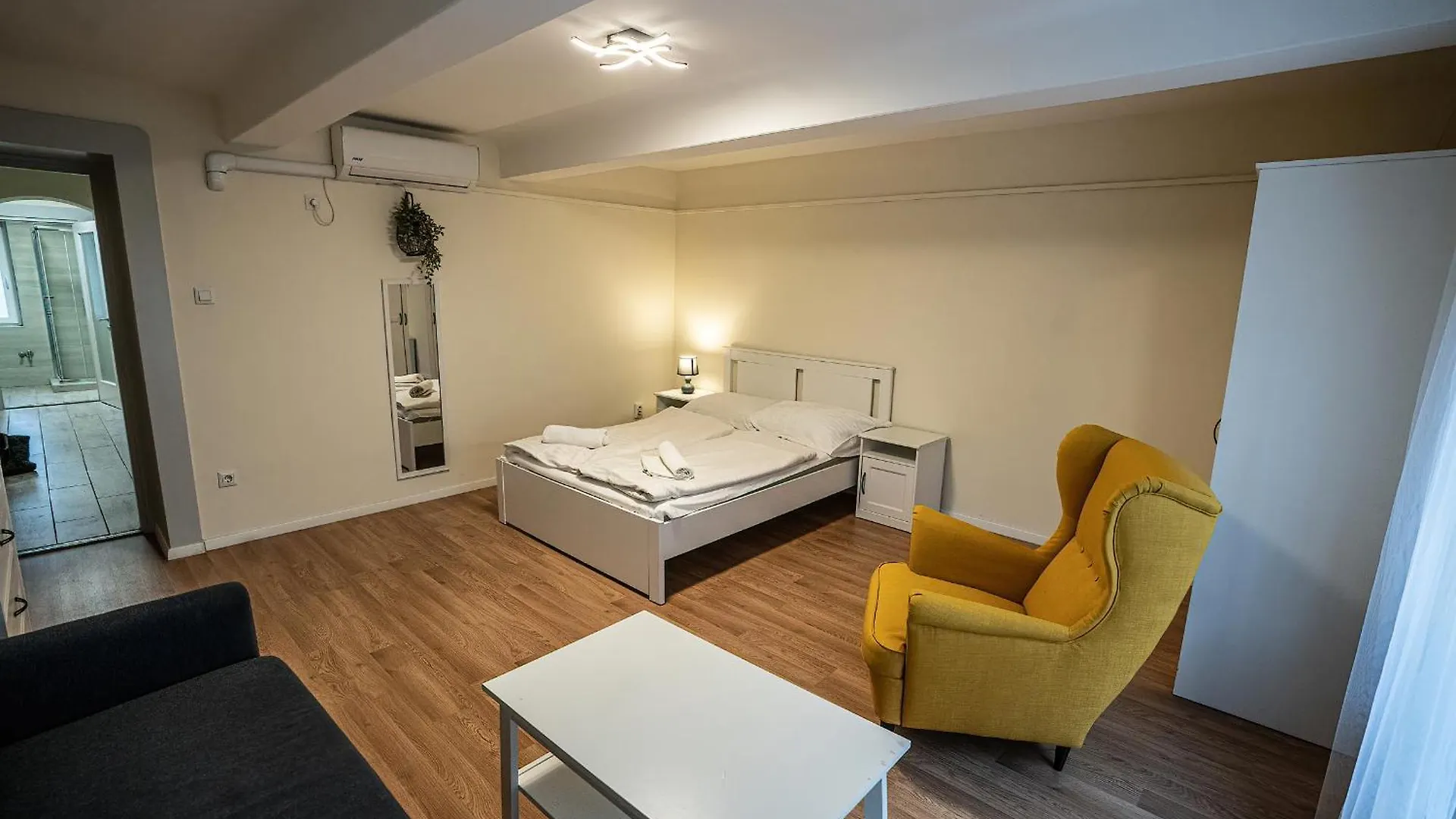 Gogol Apartment سيغيد